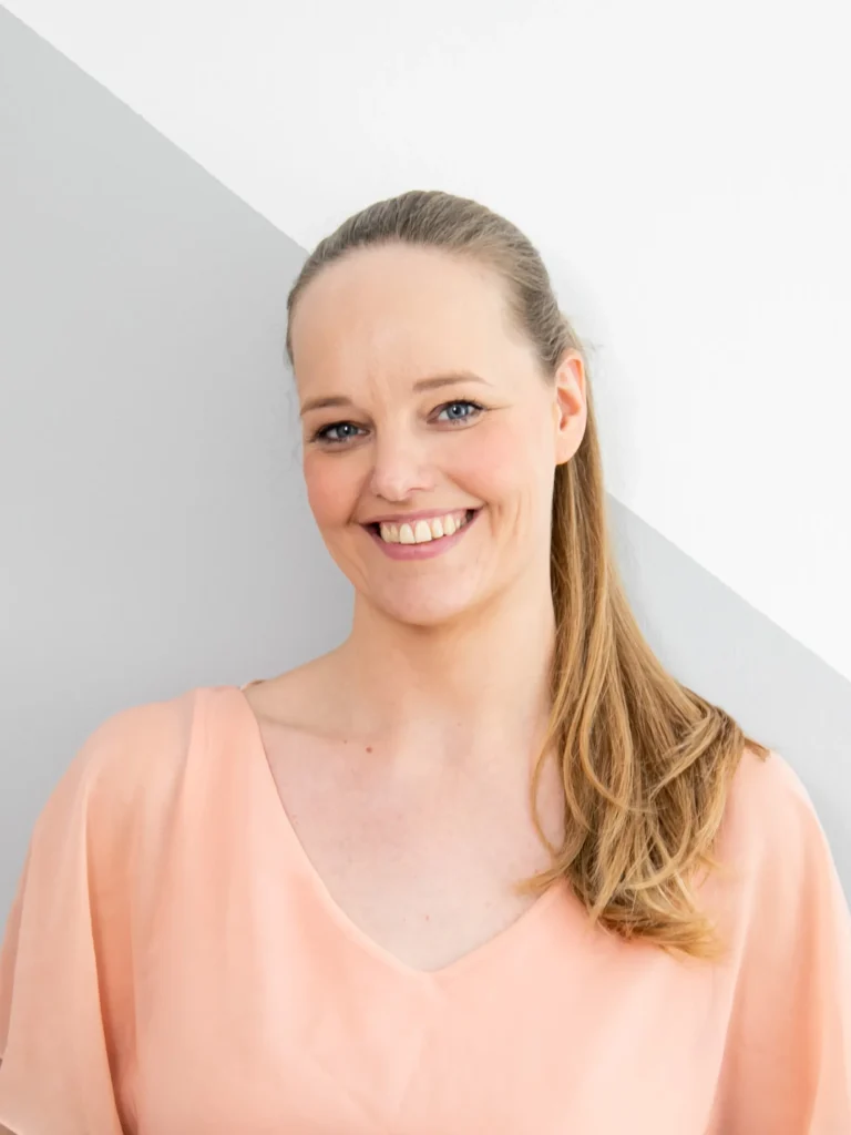 Katrin, Psychologin und Hochschuldozentin mit Schwerpunkt Perfektionismus.
